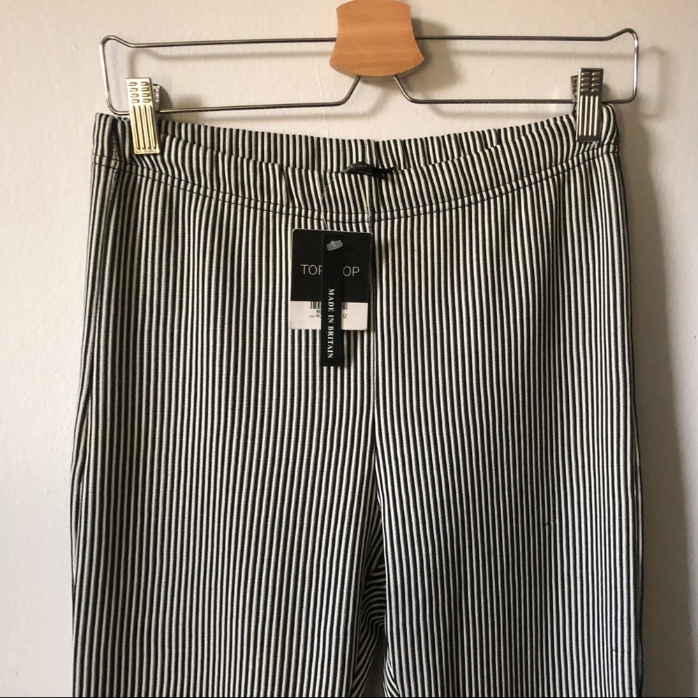 BRAND NEW✨TopShop pin striped legging pants